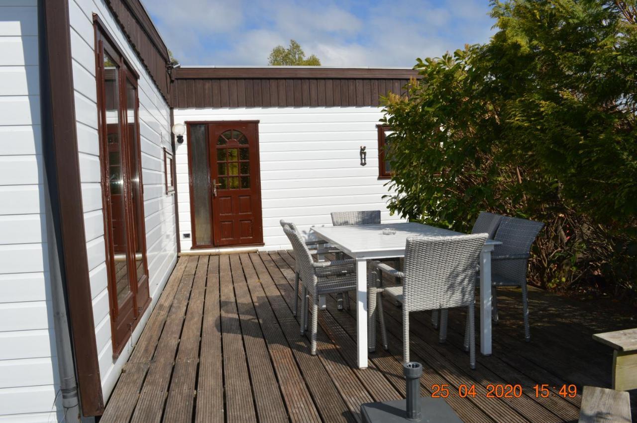 Vakantie Chalet มัคคุม ภายนอก รูปภาพ